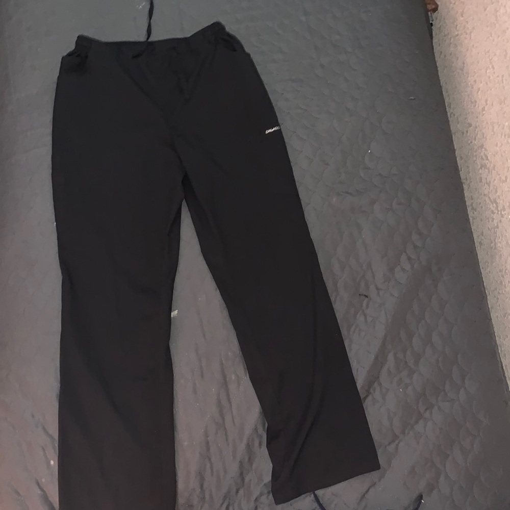 black dagacci scrubs